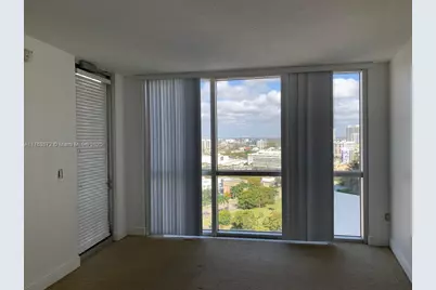 1750 N Bayshore Dr #2215, Miami, FL 33132 - Photo 8