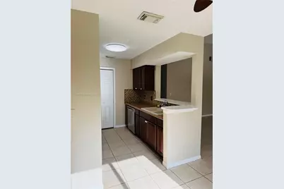 815 W Boynton Beach Blvd #10-205, Boynton Beach, FL 33426 - Photo 8