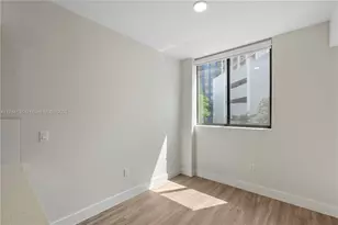1559 NW 15th Street Rd, Miami, FL 33125 - Photo 8