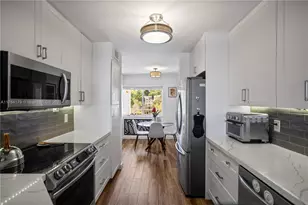 7676 Trent Dr, Tamarac, FL 33321 - Photo 28