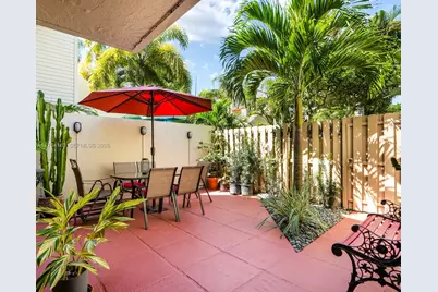 614 Executive Center Dr #102, West Palm Beach, FL 33401 - Photo 22