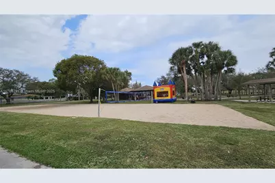 3851 NW 7th Pl, Deerfield Beach, FL 33442 - Photo 56