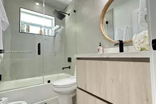 8320 Taft St, Pembroke Pines, FL 33024 - Photo 14