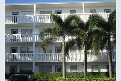 2069 Exeter #D, Boca Raton, FL 33434 - Photo 2