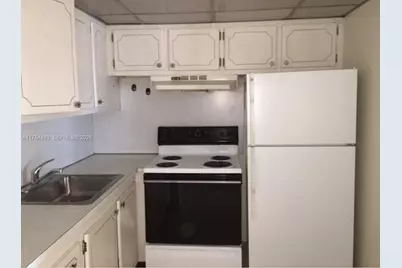 130 Camden #F, West Palm Beach, FL 33417 - Photo 6