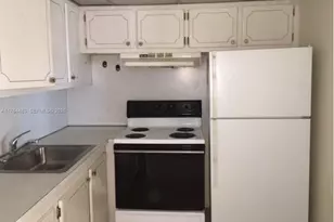 130 Camden, West Palm Beach, FL 33417 - Photo 6
