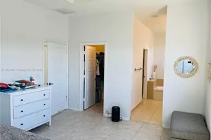 616 NE 193rd St, Miami, FL 33179 - Photo 20