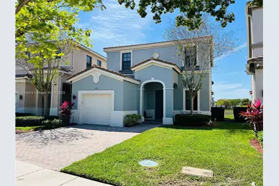 616 NE 193rd St, Miami, FL 33179 - Photo 1