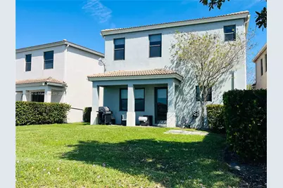 616 NE 193rd St, Miami, FL 33179 - Photo 2