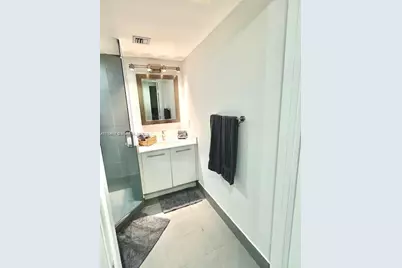 92 SW 3rd St #1410, Miami, FL 33130 - Photo 14