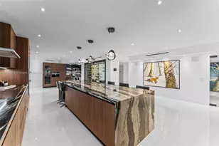 5801 Collins Ave, Miami Beach, FL 33140 - Photo 12