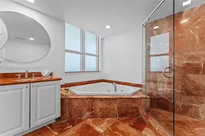 5801 Collins Ave #600, Miami Beach, FL 33140 - Photo 22