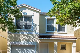 961 SW 15th St, Deerfield Beach, FL 33441 - Photo 1