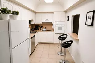 19390 Collins Ave, Sunny Isles Beach, FL 33160 - Photo 6