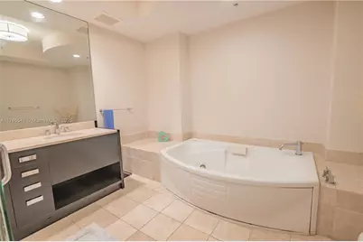18201 Collins Ave #506, Sunny Isles Beach, FL 33160 - Photo 26