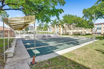 2811 Somerset Dr #405, Lauderdale Lakes, FL 33311 - Photo 32