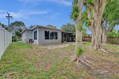 924 N 30th Rd, Hollywood, FL 33021 - Photo 34