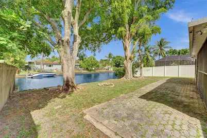924 N 30th Rd, Hollywood, FL 33021 - Photo 30