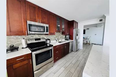 18031 Biscayne Blvd #1001, Aventura, FL 33160 - Photo 1