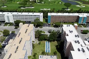 320 NE 12th Ave, Hallandale Beach, FL 33009 - Photo 4