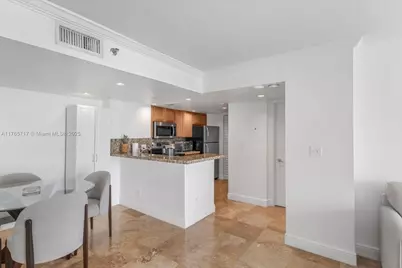 770 Claughton Island Dr #1614, Miami, FL 33131 - Photo 8