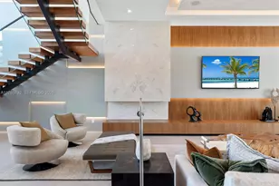 22 Isla Bahia Dr, Fort Lauderdale, FL 33316 - Photo 16