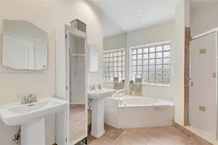 16339 Malibu Dr, Weston, FL 33326 - Photo 26