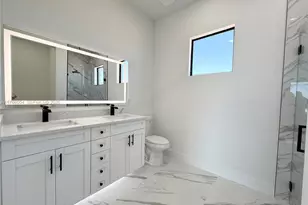4210 NE 14th Ave, Cape Coral, FL 33909 - Photo 12