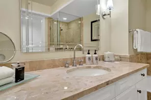 1435 Brickell Ave, Miami, FL 33131 - Photo 22