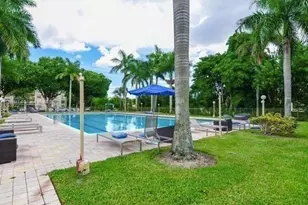 9350 Fontainebleau Blvd, Miami, FL 33172 - Photo 34