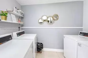 9350 Fontainebleau Blvd, Miami, FL 33172 - Photo 32