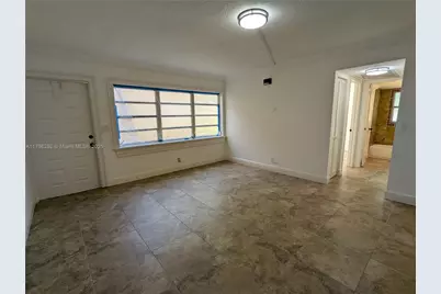 836 Twin Lakes Dr #19-B, Coral Springs, FL 33071 - Photo 4