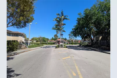 836 Twin Lakes Dr #19-B, Coral Springs, FL 33071 - Photo 36