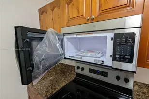 836 Twin Lakes Dr, Coral Springs, FL 33071 - Photo 14