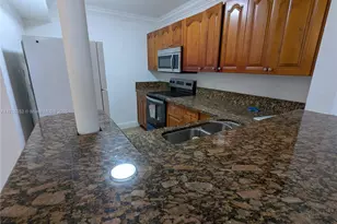 836 Twin Lakes Dr, Coral Springs, FL 33071 - Photo 10