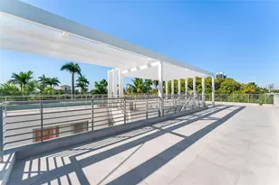 1250 N Venetian Way, Miami, FL 33139 - Photo 14