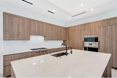 1419 N Lakeside Dr, Lake Worth, FL 33460 - Photo 12