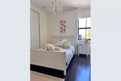 8895 NW 99th Ct, Doral, FL 33178 - Photo 14