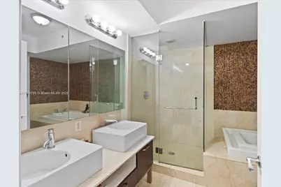 218 SE 14th St #1203, Miami, FL 33131 - Photo 10