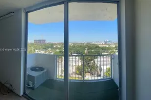 [Address not provided], North Miami, FL 33181 - Photo 16