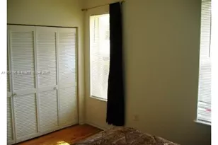 1521 Lenox Ave., Miami Beach, FL 33139 - Photo 14