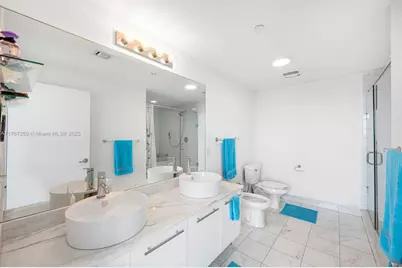 888 Biscayne Blvd #4306, Miami, FL 33132 - Photo 6