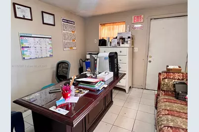 Body Shop Business For Sale, Hialeah, FL 33014 - Photo 14