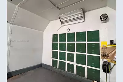 Body Shop Business For Sale, Hialeah, FL 33014 - Photo 10