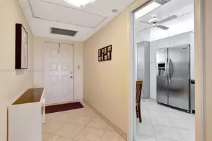 3510 Oaks Way, Pompano Beach, FL 33069 - Photo 2