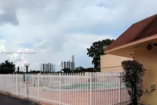 16465 NE 22nd Ave, North Miami Beach, FL 33160 - Photo 26