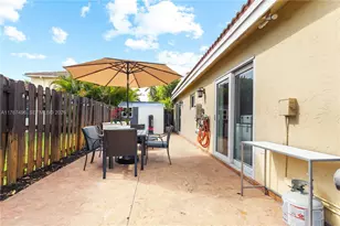 5717 NW 102nd Pl, Doral, FL 33178 - Photo 26