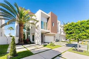10561 NW 67th Terrace, Doral, FL 33178 - Photo 1