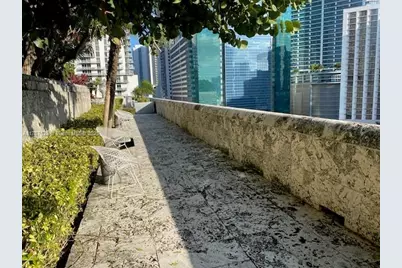 100 SE 2 St #2000, Miami, FL 33131 - Photo 6