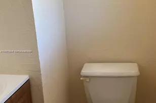 8060 Fairview Dr, Tamarac, FL 33321 - Photo 2